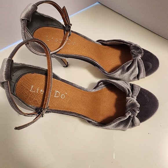 Anthropologie Velvet Gray Lien Do Heels Size 8 - Picture 4 of 11